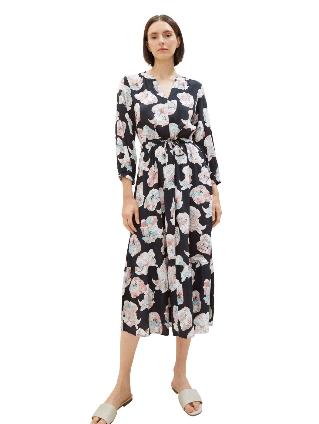 dress with feminine details - Damen